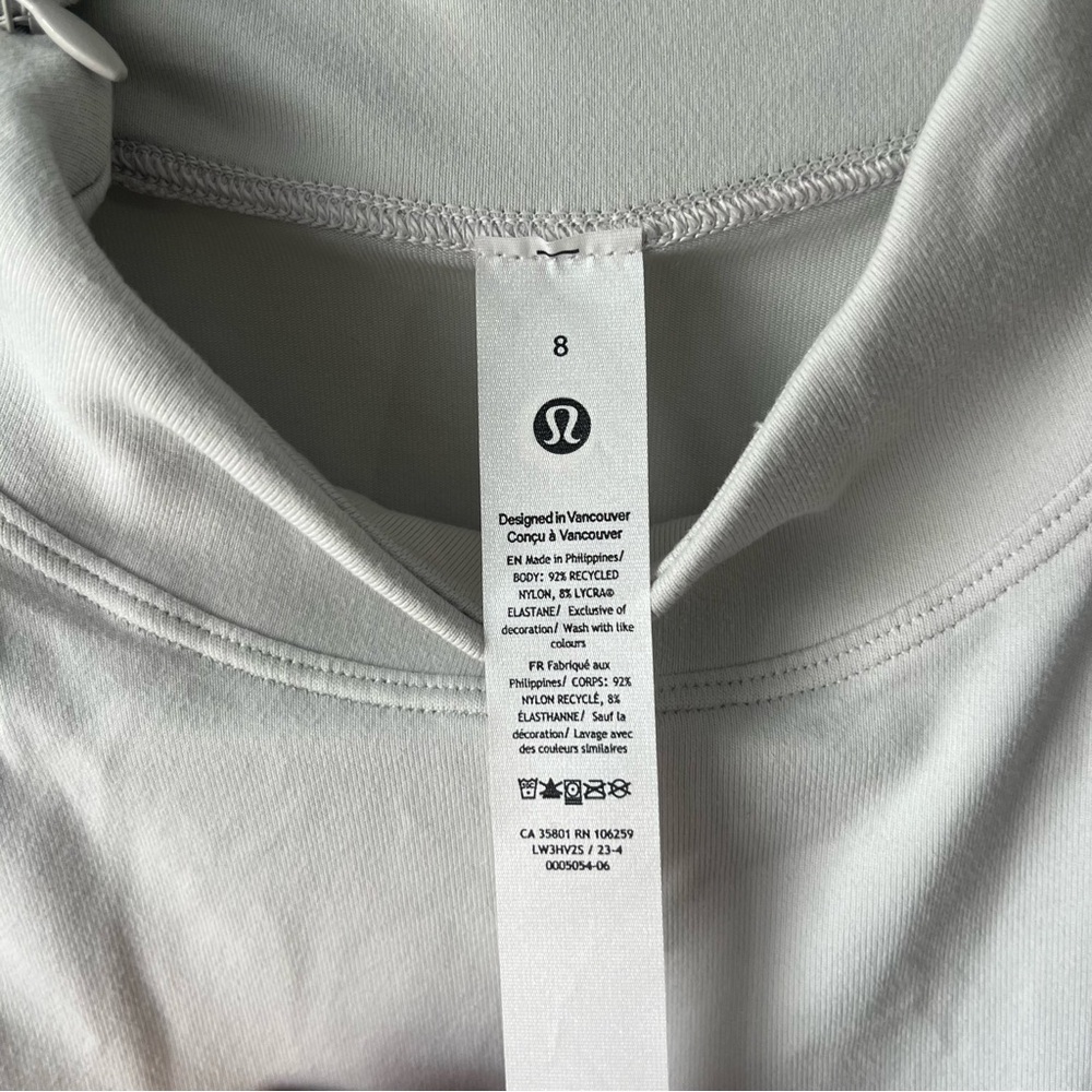 Lululemon Grey/White Mock Neck Long Sleeve Shirt Size 8 - Picture 3 of 6
